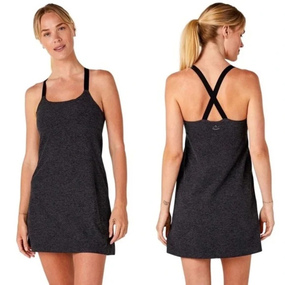 Beyond Yoga Spacedye Move It Dress Darkest Night Gray Black Shorts Bra X-Small